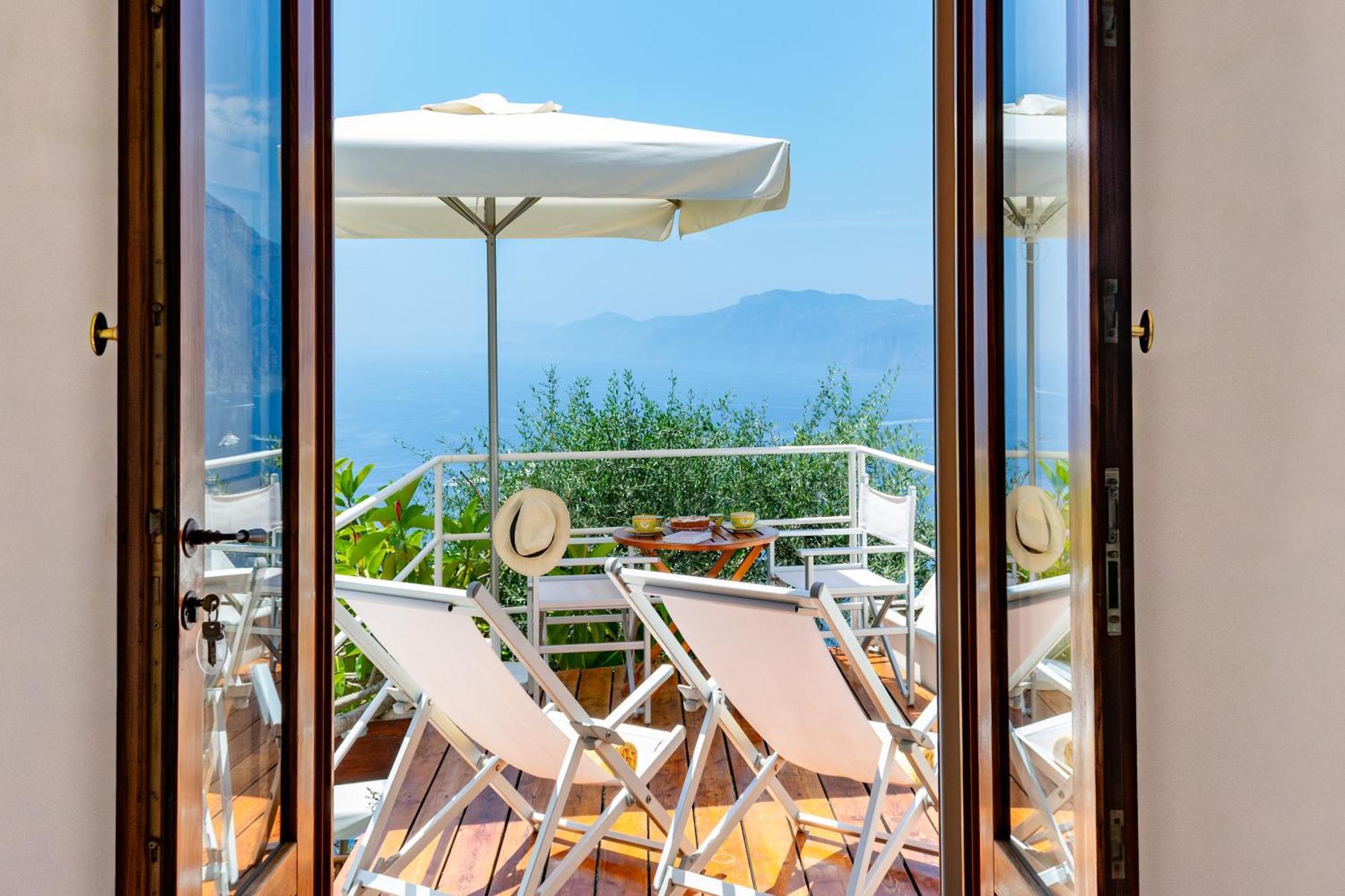 Residence Li Galli Praiano Extérieur photo